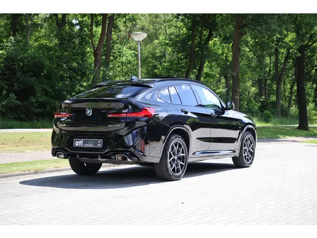 BMW X4 xDrive20i High Executive 2023 Benzine 5
