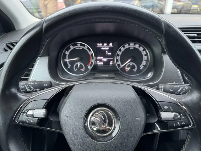 Škoda Fabia Combi 1.0 TSI Sport Business 2020 Benzine 12