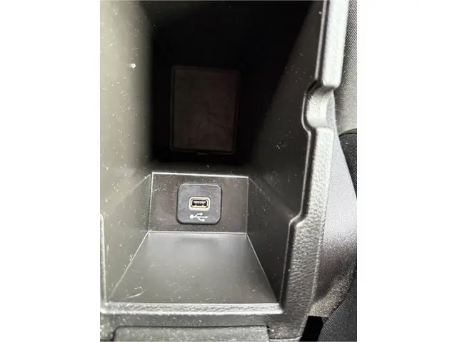 Jeep Renegade 1.4 MultiAir Longitude 2016 Benzine 21