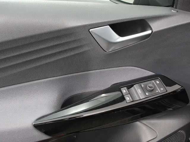 Volkswagen ID.3 Life 58 kWh 2021 Elektrisch 15
