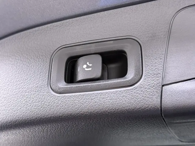 Mercedes-Benz GLA 250 e AMG line 2025 Hybride Benzine 8