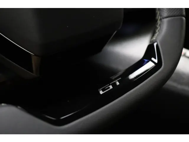 Peugeot 3008 1.2 Hybrid 136 GT 2024 Hybride Benzine 36