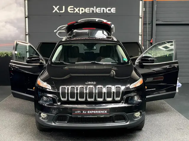 Jeep Cherokee 2.4 LATITUDE NAVI AIRCO Camera 2014 Benzine