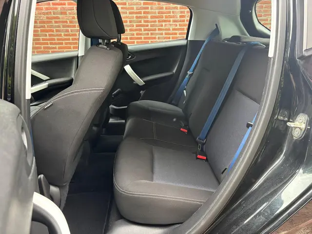 Peugeot 208 1.0 VTi LIKE 2014 Benzine 12