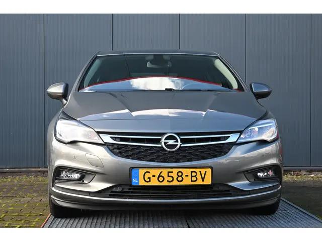 Opel Astra 1.0 Turbo 120 Jaar Edition 2019 Benzine 8