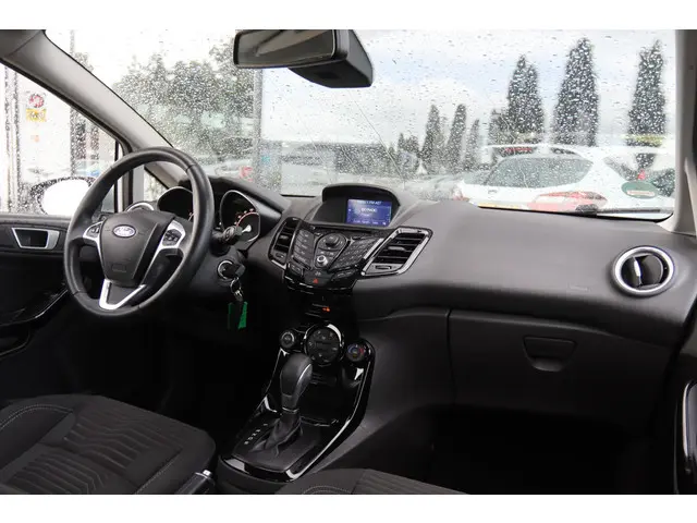 Ford Fiesta 1.0 ECOBOOST TITANIUM AUT. 2014 Benzine 6