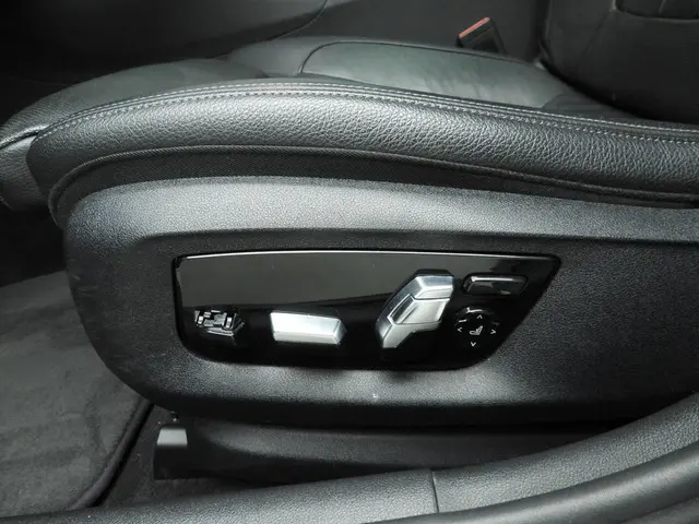 BMW 5 Serie 540i High Executive 2018 Benzine 29