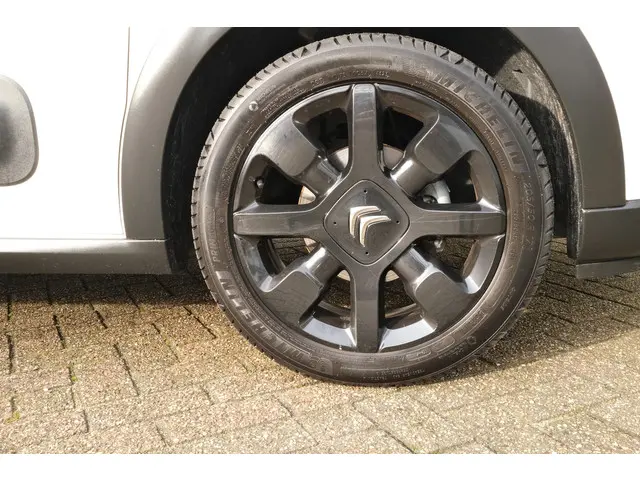 Citroën C3 PT 82 Origins 2020 Benzine 2