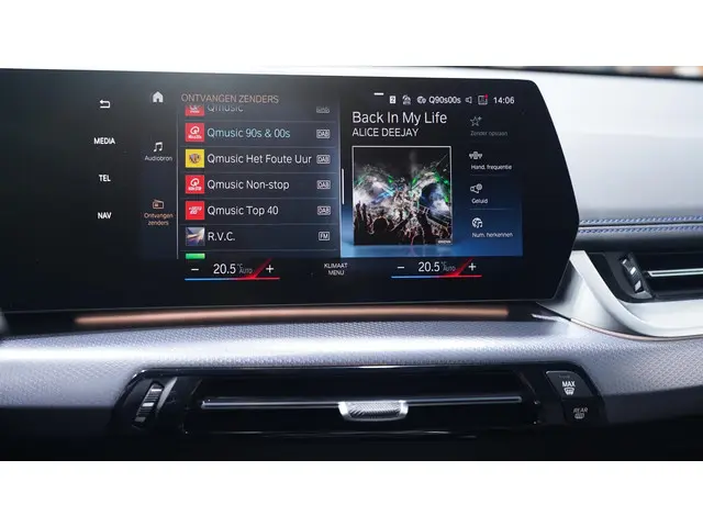 BMW iX1 xDrive30 Launch Edition 67 kWh 2024 Elektrisch 31