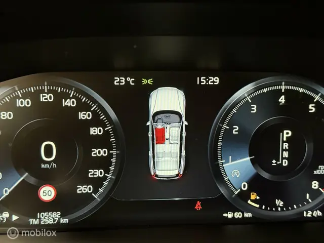 Volvo V60 2.0 T5 R-Design Car-Play 2019 Benzine 9