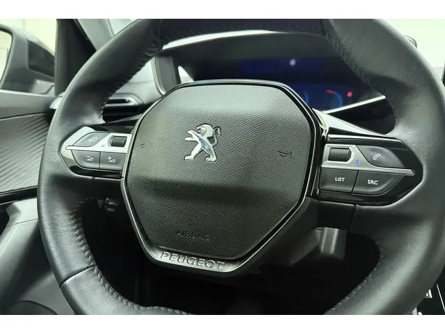 Peugeot 2008 1.2 PureTech Allure Pack 2022 Benzine 24