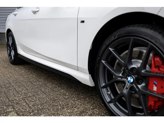 BMW 2 Serie Gran Coupé 218i M-Sport Pro 2023 Benzine 23