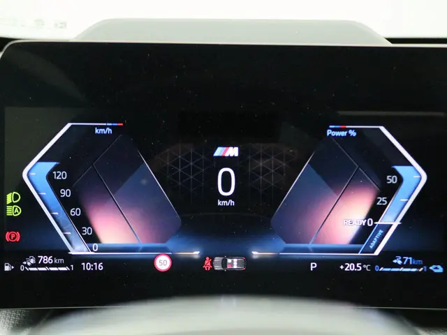 BMW X1 xDrive25e 2025 Hybride Benzine 16