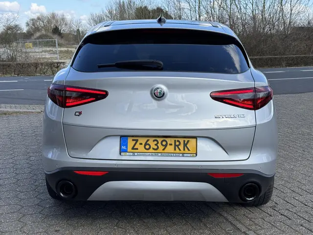 Alfa Romeo Stelvio 2.0 T AWD Sprint 2020 Benzine 6