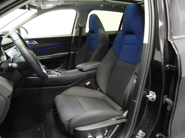 Lynk & Co 01 1.5 PHEV BlackLine 2023 Hybride Benzine 29