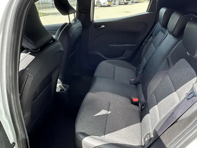 Renault Clio TCe 90 Intens 2022 Benzine 7