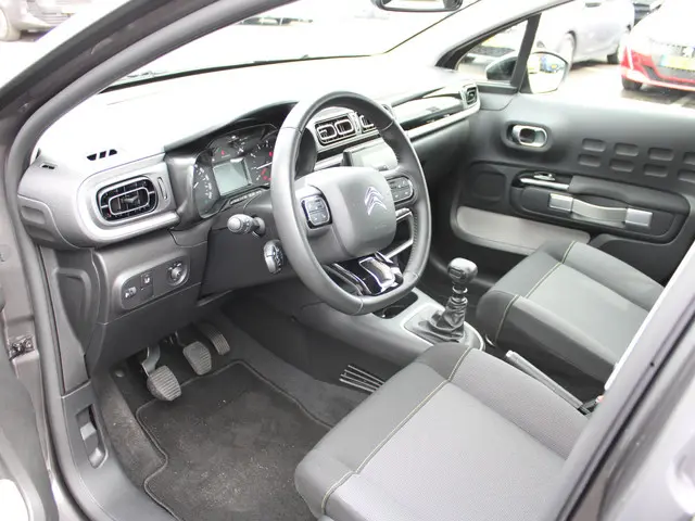 Citroën C3 1.2 PureTech S&S Shine 2020 Benzine 11
