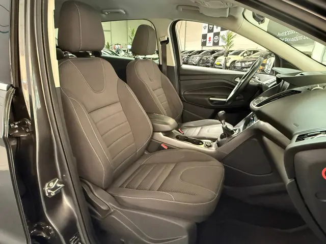 Ford Kuga 1.5 Titanium 1 JAAR BOVAG GARANTIE 2016 Benzine 31