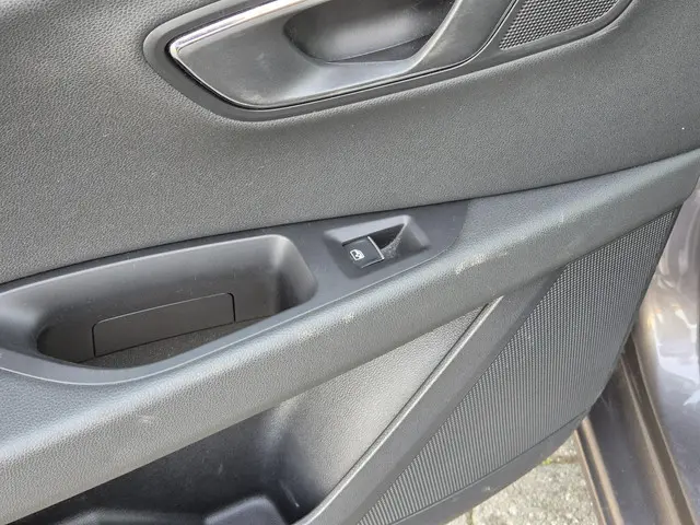 SEAT Leon ST 1.4 EcoTSI FR Connect 2016 Benzine 27