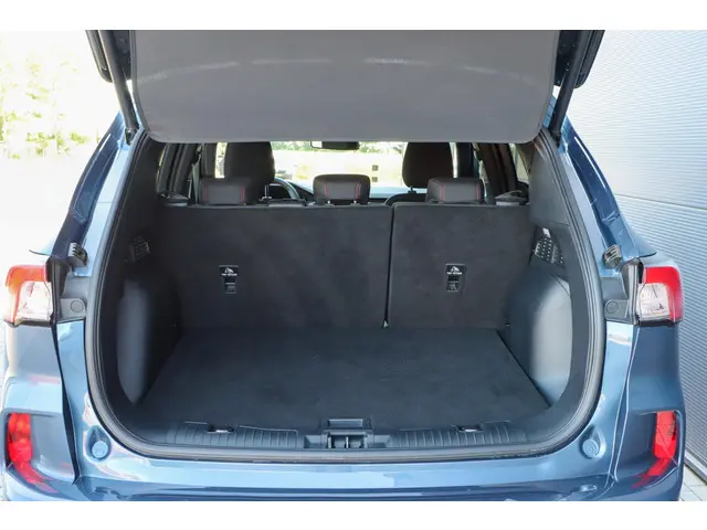 Ford Kuga 2.5 PHEV ST-Line 2022 Hybride Benzine 14