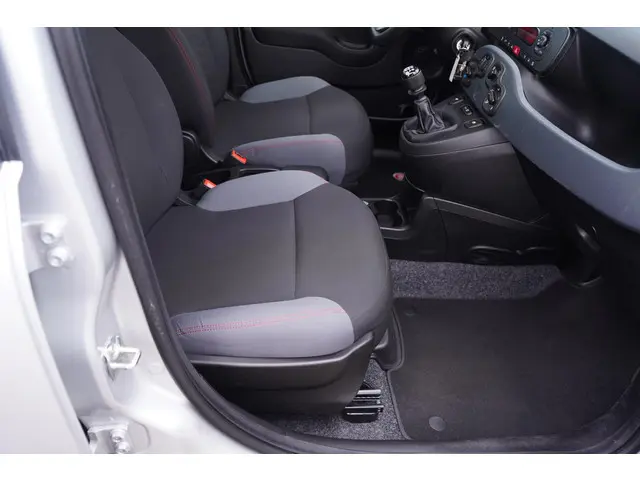 Fiat Panda 0.9 TwinAir Popstar 2018 Benzine 26