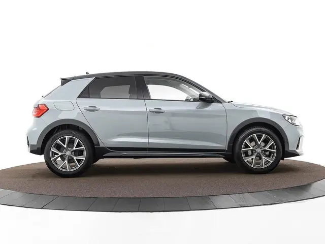 Audi A1 citycarver 25 TFSI 95pk Epic 2020 Benzine 22