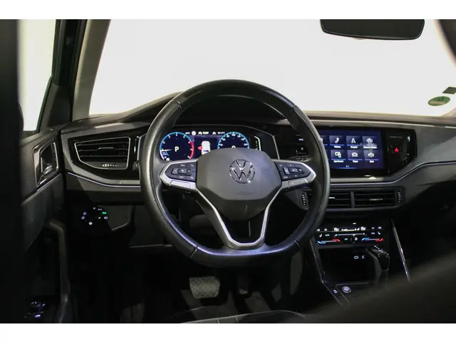 Volkswagen Polo 1.0 TSI Business PANO | IQ 2024 Benzine 21