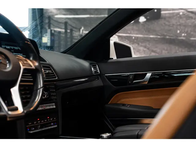 Mercedes-Benz E-Klasse Cabrio 200 Prestige 2015 Benzine 8