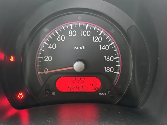 Nissan Pixo 1.0 Visia 2013 Benzine 11