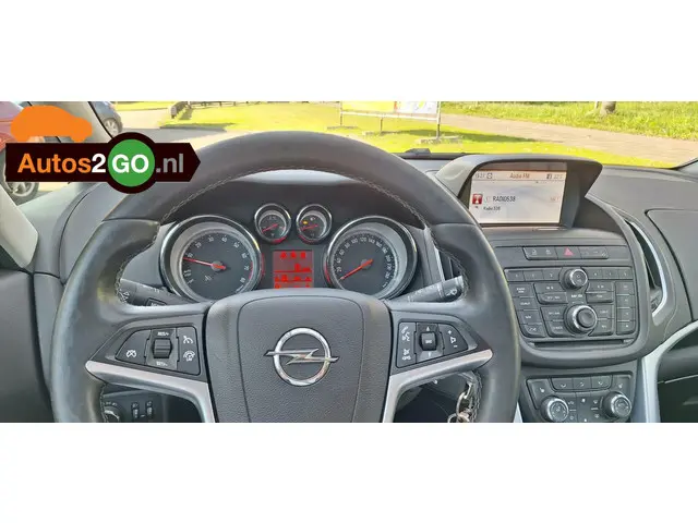 Opel Zafira Tourer 1.4 Cosmo 2013 Benzine 23