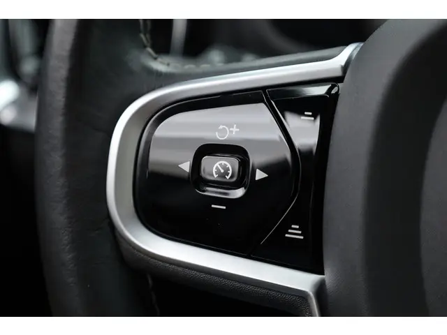 Volvo V60 2.0 T4 Inscription 2020 Benzine 8