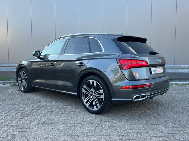 Audi SQ5 3