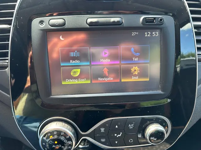 Renault Captur 0.9 TCe (90pk) Intens! LED! Navi! 2018 Benzine 23