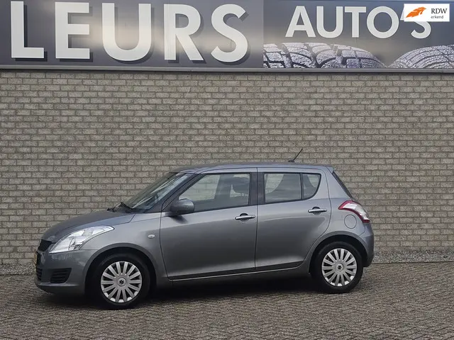 Suzuki Swift 1.2 Summer EASSS 5Drs/Airco 2013 Benzine