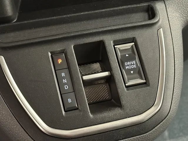 Opel Vivaro-e Combi L3H1 75 kWh 2022 Elektrisch 31