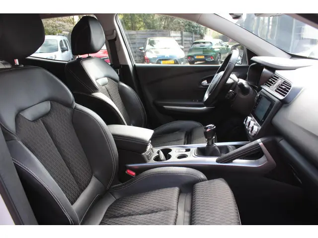 Renault Kadjar 1.3 TCe BOSE 140 pk 2020 Benzine 7