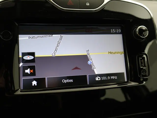 Renault Clio 0.9 TCe 5-DEURS + NAVIGATIE | LMV 2013 Benzine 6