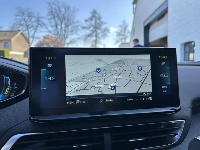 Peugeot 3008 1.6 HYbrid 225 PK GT 2023 Hybride Benzine 25