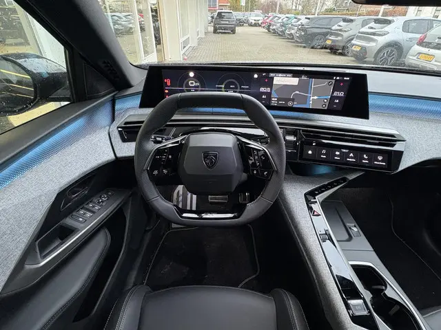 Peugeot 5008 1.2 Hybrid 145 GT 2025 Hybride Benzine 6