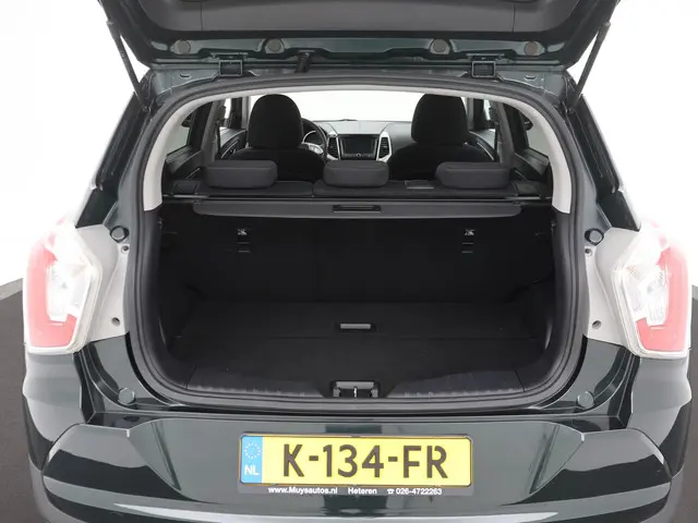 SsangYong Tivoli 1.6 Quartz 128PK AUTOM. 2018 Benzine 27