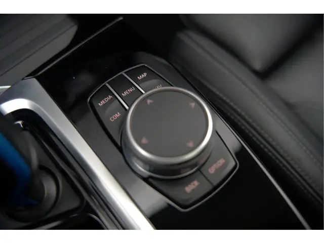 BMW iX3 High Executive 80 kWh 2021 Elektrisch 52