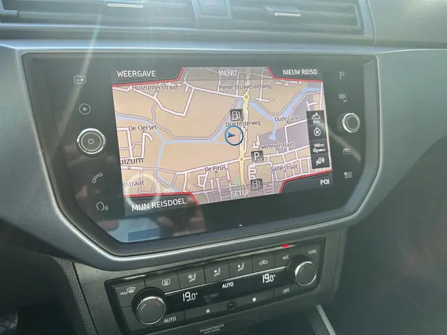 SEAT Arona 1.0 TSI Style Business Intense 2019 Benzine 21