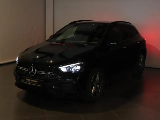 Mercedes-Benz GLA 250 e AMG Line 2024 Hybride Benzine 47
