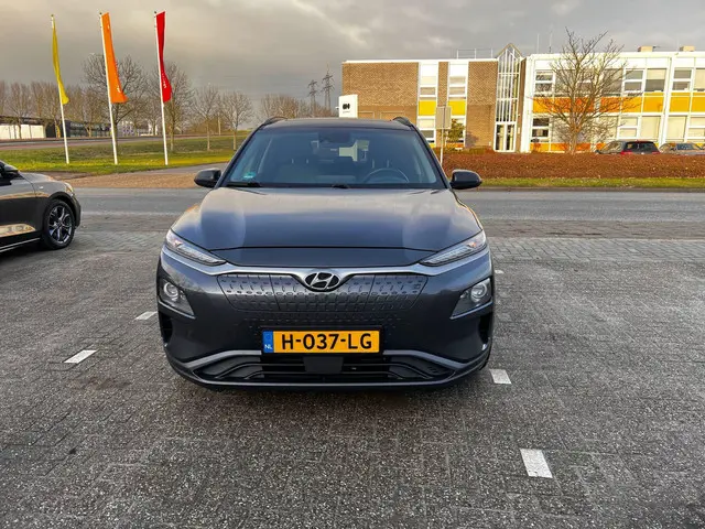 Hyundai Kona 3
