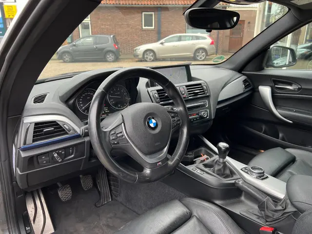 BMW 1 Serie 118i High Executive M-Pakket 2014 Benzine 5