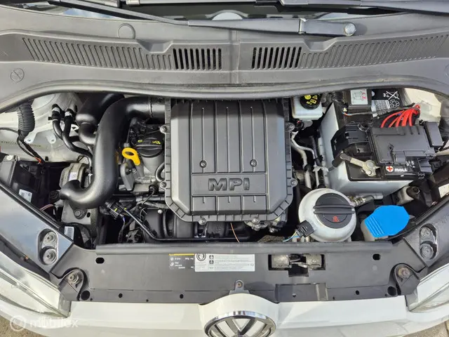 Volkswagen up! 1.0 move up! BlueMotion 2014 Benzine 40
