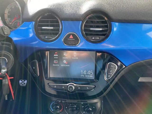 Opel ADAM 1.2 2016 Benzine 11