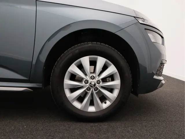 Škoda Kamiq 1.0 TSI Style/ lage km/ automaat! 2020 Benzine 24