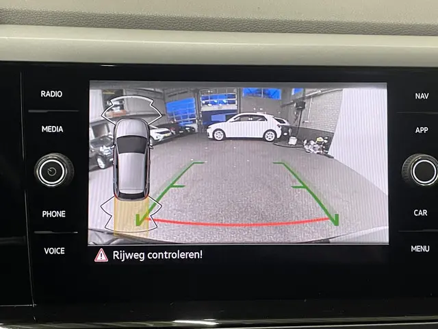 Volkswagen Polo 1.0 TSI R-Line DSG 2025 Benzine 13