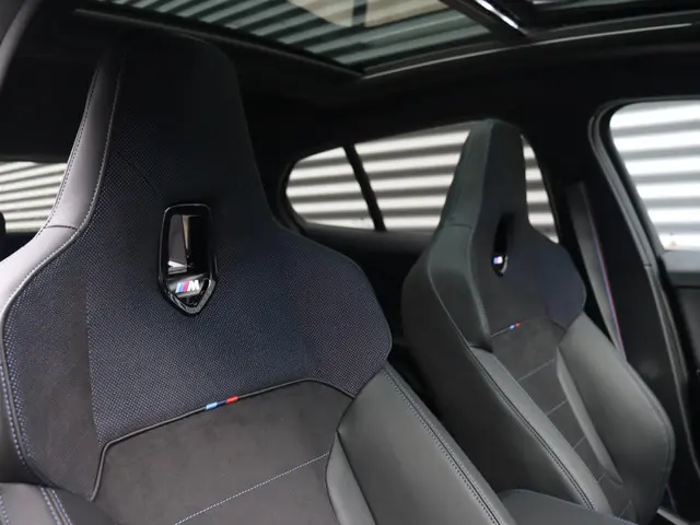 BMW 1 Serie 120 2025 Benzine 12